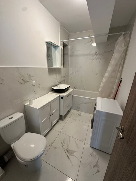 Unirii, 2 camere 80 mp langa Unirii